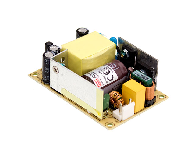 Fuente de Poder 15V 4.77A 65.1W