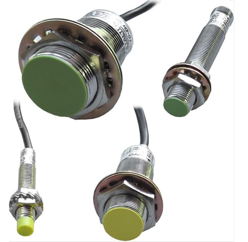 Sensor inductivo rasado M18 SN: 5mm - PNP 4 hilos - 1NA + 1NC