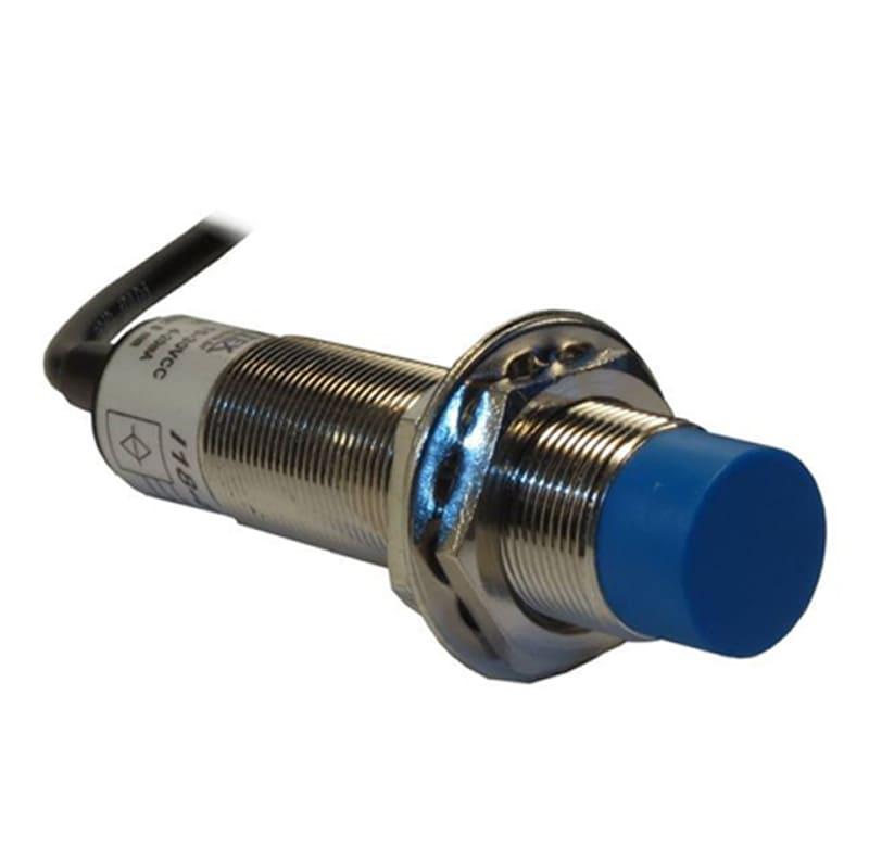 Sensor inductivo análogo no rasado M18 SN: 8mm Salida 4-20mA